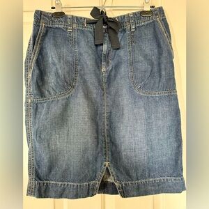 Eddie Bauer Denim Skirt - Pencil - size 8